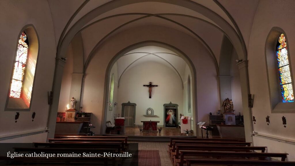 Église catholique romaine Sainte-Pétronille - Pregny-Chambésy (Genève)